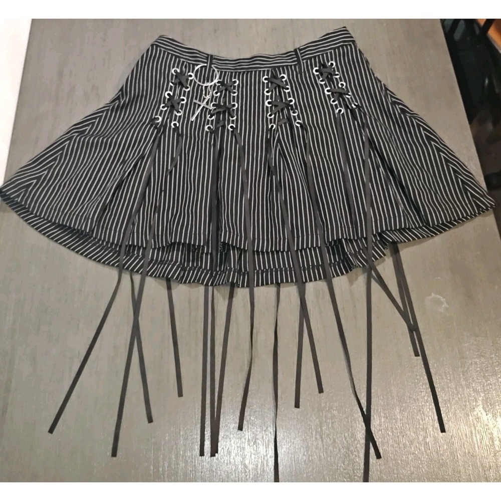 Hot Topic Black White Pinstripe Corset Lace Up Mini Skirt Goth Punk Large
